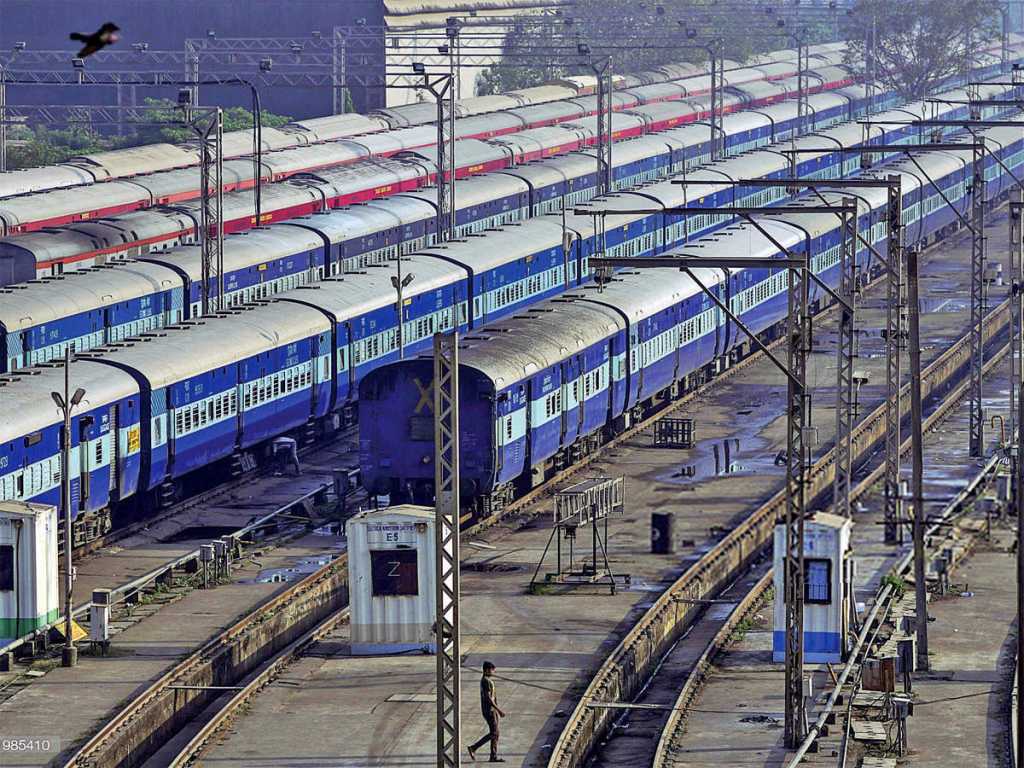 Western Railway: à¤¸à¥à¤ªà¥à¤¶à¤² à¤à¥à¤°à¥à¤¨à¥à¤ à¤à¥ 27 à¤«à¥à¤°à¥ à¤¬à¥à¥, à¤à¤à¤«à¤°à¥à¤® à¤à¤¿à¤à¤ à¤µà¤¾à¤²à¥ à¤¹à¥ à¤à¤° à¤ªà¤¾à¤à¤à¤à¥ à¤¯à¤¾à¤¤à¥à¤°à¤¾Â Â 