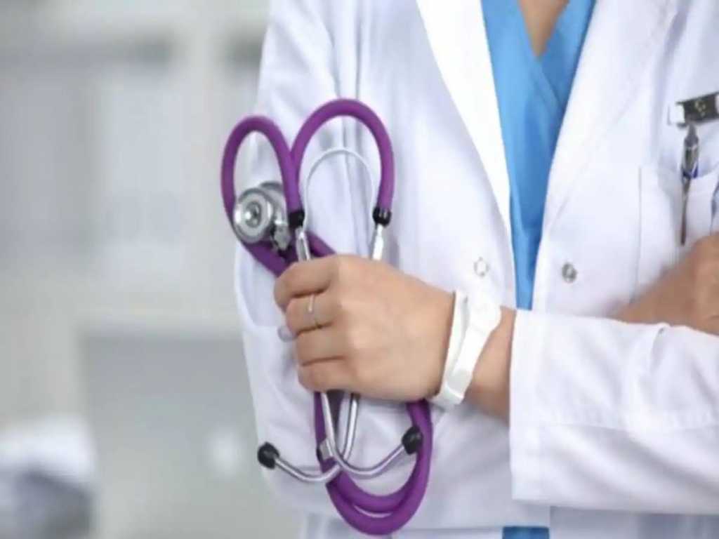 National Doctor’s Day: क्यों मनाया जाता है Doctor’s Day,वजह जानें ?