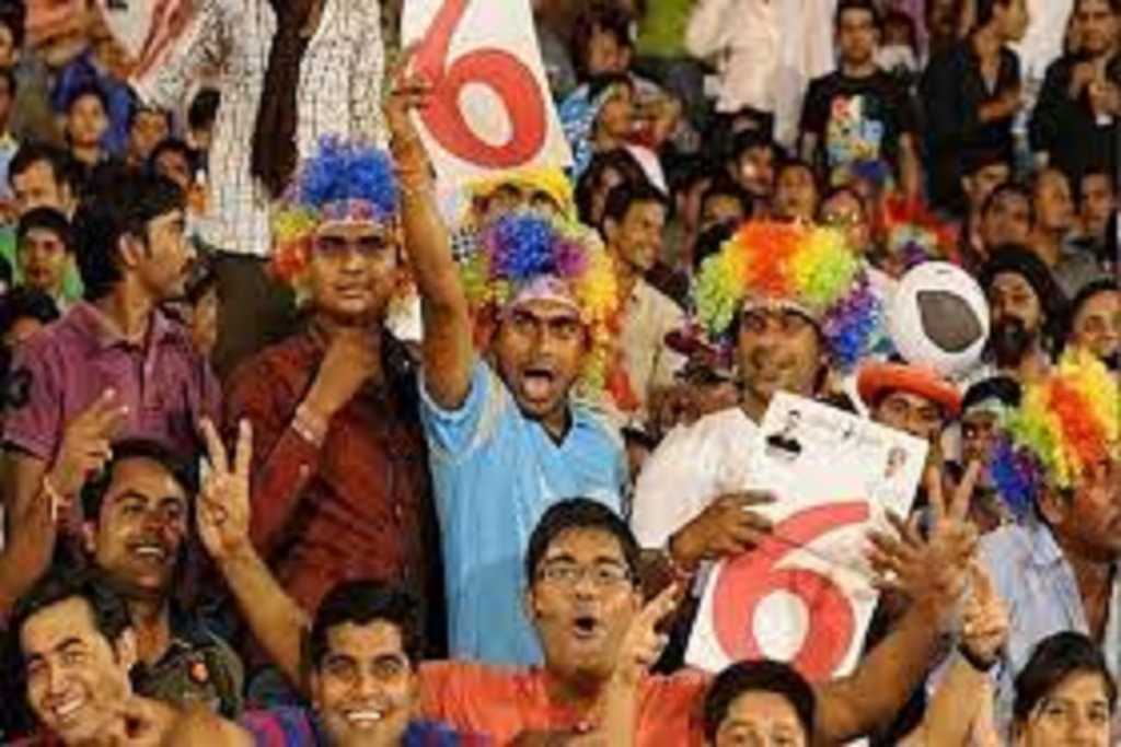 IPL 2021: तो आप चौकों-छक्कों वाली गेंद ले जा सकते हैं घर,पढ़िए पूरा मामला