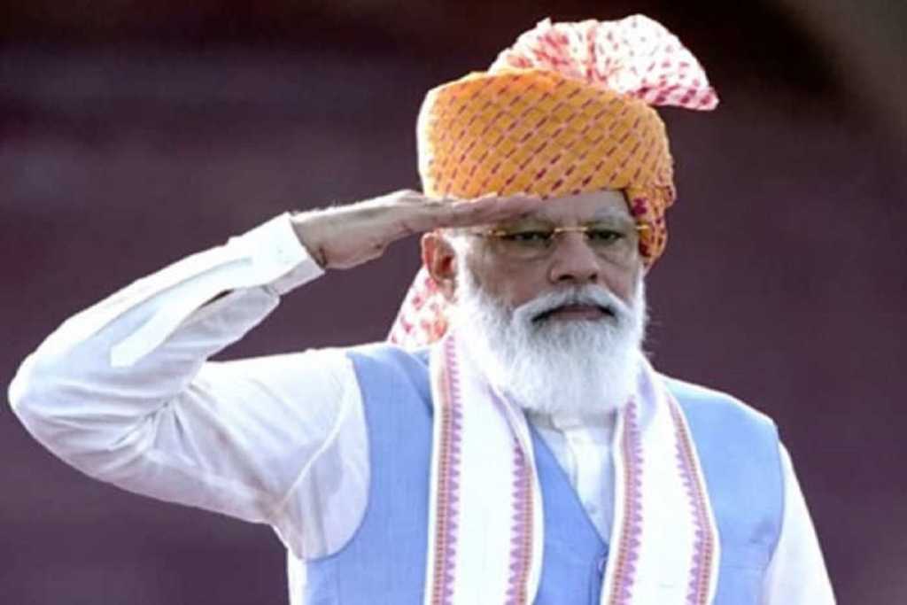 लाल किले के प्राचीर से पीएम मोदी ने एक बार फिर से देशवासियों का दिल जीता