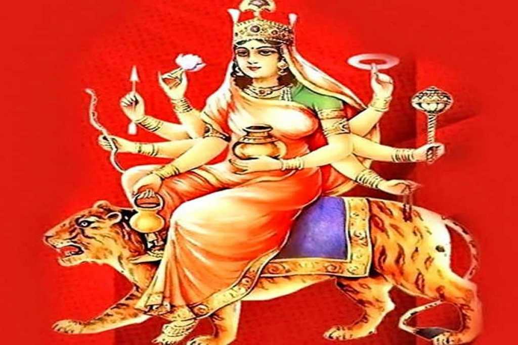 नवरात्र का तीसरा दिन: चंद्रघंटा देवी भक्तों को बनाती हैं निर्भय और सौम्य  