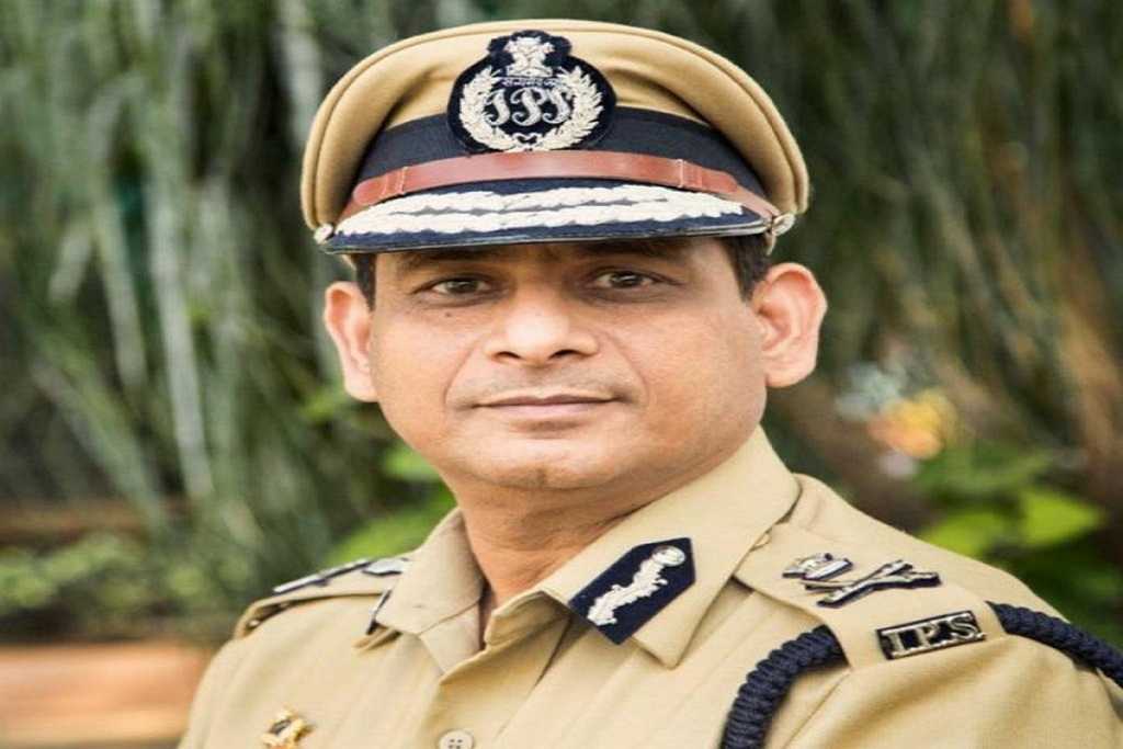 मुंबई पुलिस कमिश्नर ने चार माह से पत्नी को नहीं दिया गुजारा भत्ता