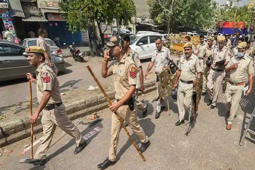 Delhi Violence: अंसार,असलम और शाजिद सहित 14 लोग गिरफ्तार