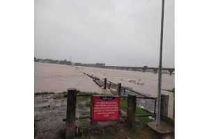 Alert to the villages on the banks of the river