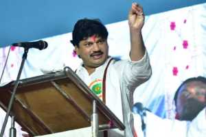 dhananjay-munde-accident-in-beed