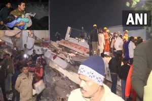 hazratganj-building-collapse