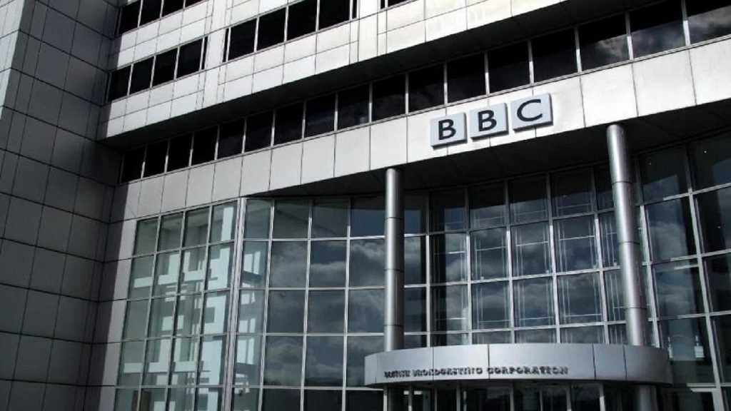 BBC के दफ्तरों पर छापे: अमेरिका और ब्रिटेन ने कही ये बात, जारी है कार्रवाई   