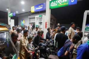 pakistan-petrol-pump