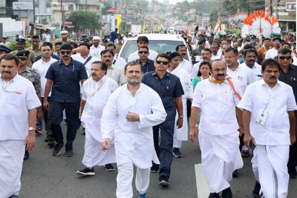 ​”… ​राहुल गांधी ​बीच​ में ही ​ ‘भारत जोड़ो’ यात्रा को रोकने जा रहे थे”​-कांग्रेसी नेता ​