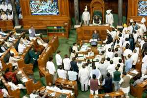 parliament-session-by-bjp-over-rahul-gandhis-statement