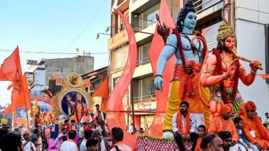 Hanuman Jayanti: शोभायात्रा को लेकर अलर्ट, दिल्ली में ड्रोन से निगरानी, बंगाल…