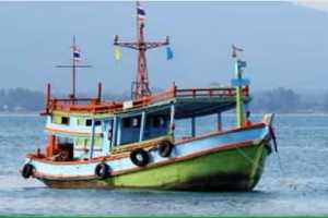 suspicious-boat-near-raigarh-coast