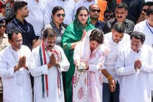 congress leader priyanka gandhi worships narmada river in madhya pradesh