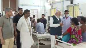 odisha balasore train accident pm modi meeted injured  