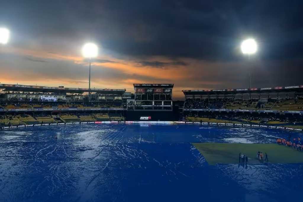 IND vs PAK: कोलंबो में तूफान के साथ फिर बारिश शुरू, क्या रिजर्व डे पर होगा मैच?