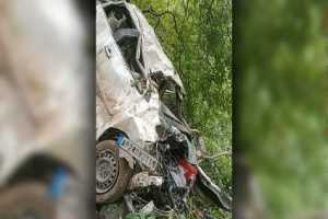 tourists-car-chikhaldara-three-dead