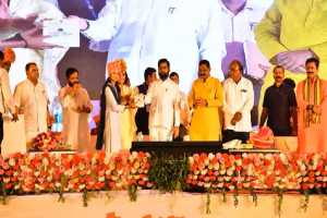 cm-eknath-shinde-appeals-to-maratha-community