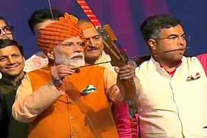 Narendra Modi at the 'Ravan Dahan' organised on the occasion of Dussehra