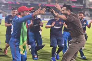 icc world cup 2023 why did irfan pathan start dancing with rashid khan after afganistan victory over pakistan