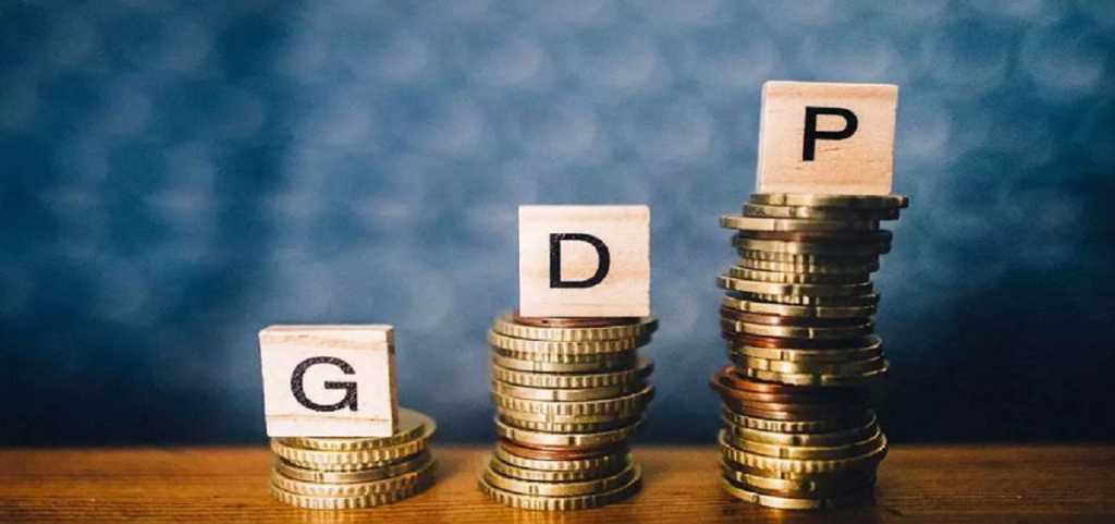 india economy crossed 4 trillion dollars for first time