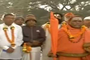 Ayodhya-Ram-Temple-Sadhus-and-Mahants-from-across-the-state-including-Nashik-left-for-Ayodhya