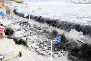 Tsunami-warning-after-7.5-magnitude-earthquake-in-Japan