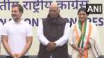 andhra pradesh cm ys jaganmohan reddy's sister ys sharmila joined congress rahul gandhi and mallikarjun kharge