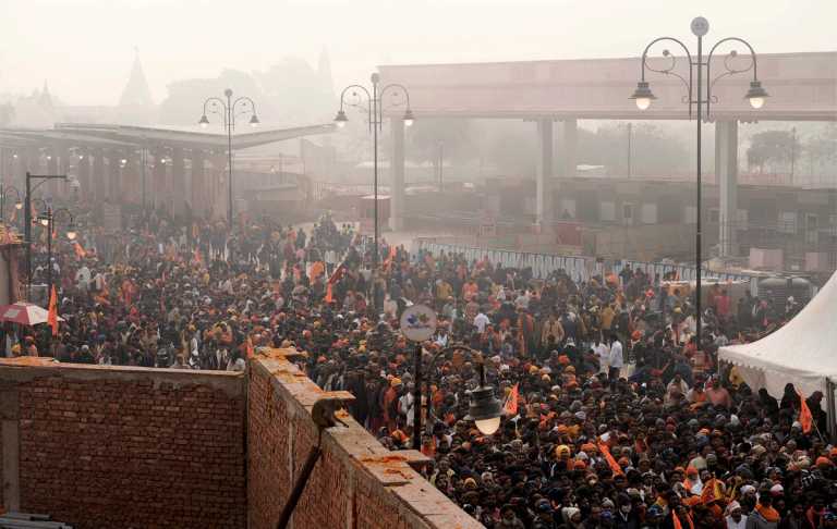 ayodhya ram mandir, devotees out of control, ramlala, ramlala