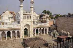 hindus-allowed-to-worship-in-gyanvapi-mosque-basement-by-varanasi-court