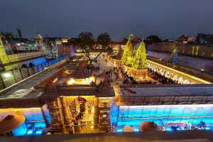 varanasi kashi vishwanath temple priests will get 90 thousand salary with allowances like state employee