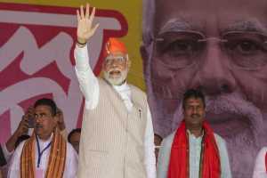 PM-gets-grand-welcome-in-Kashi-after-becoming-BJP-candidate-for-the-third-time