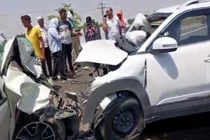 Mla-kiran-sarnaik-family-car-accident-five-killed