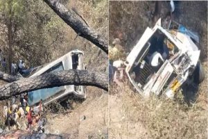 jammu-and-kashmirs-akhnoor-bus-falls-into-gorge-more-than-20-death-40-injured