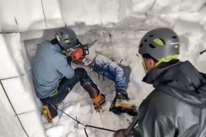 Dead bodies of three soldiers found buried in snow!