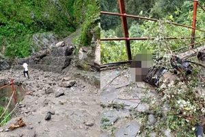 Uttarakhand: Big accident due to rain in Kedarnath, three devotees died.