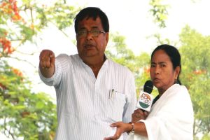 Controversial-statement-of-TMC-minister-said-Will-break-the-fingers-pointed-at-Mamta