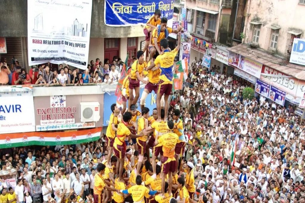 ठाणे में वर्ल्ड रिकॉर्ड दही हांडी का होगा अलग ही उत्साह,’लाडली बहना’ के लिए खास आयोजन!