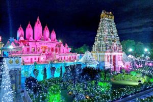 Grand-preparations-for-Krishna-Janmashtami-across-the-country