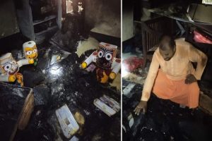 bangladesh-unrest-iskcon-temple-in-meherpur-targeted-vandalised-idols-of-deities-burnt-amid-protest