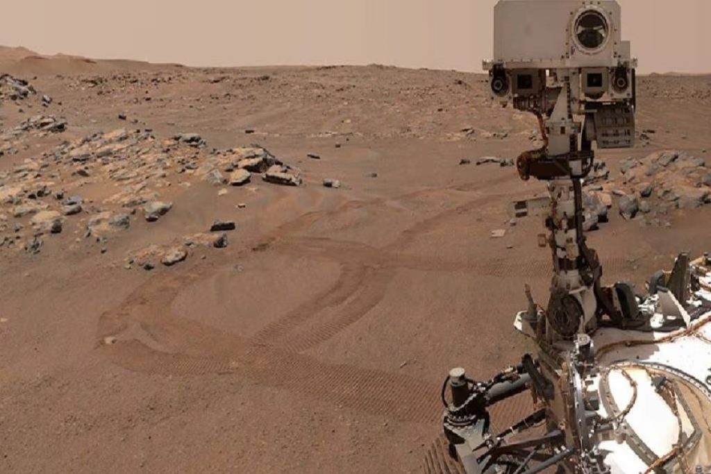 Water Found on Mars: मंगल ग्रह पर मिला पानी का बड़ा भंडार; एक नए शोध के अनुसार!