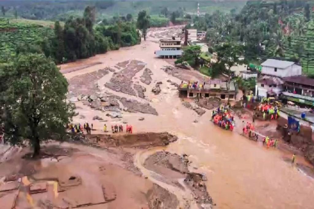 Wayanad Landslide:​ यहाँ इंसानियत भी खो गयी है! भूस्खलन के बाद घर छोड़ने वालों के घरों में चोरी!