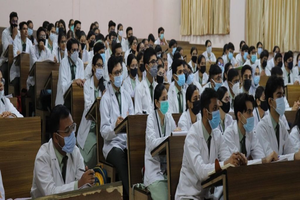 MBBS में एडमिशन के लिए बने बुद्धिस्ट; 20 उम्मीदवारों की रिपोर्ट!