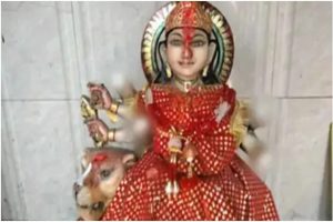 Lucknow: Miscreants broke the hand of Durga Mata's idol with a grinding machine!