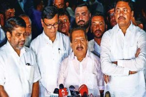 no-final-decision-in-mahayuti-and-maha-vikas-aghadi-over-seat-sharing-for-maharashtra-polls