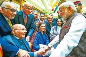 india-leadership-in-skills-narendra-modi-praised-by-indians-in-kuwait