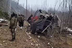 Jammu-Kashmir-Army-Vehicle-Falls-Into-Deep-Ditch-in-Bandipora-four-Soldiers-Died-2-Critically-Injure