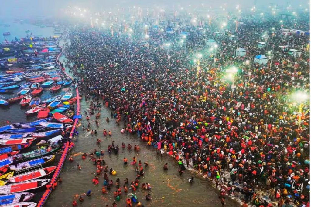 Mahakumbh 2025: ​सुबह आठ बजे तक 55 लाख से अधिक ने किया स्नान!