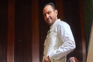 Saif-Ali-Khan-Health-Live-Updates-Attacked-With-Knife-at-Mumbai-House-Admitted-in-Lilavati-Hospital