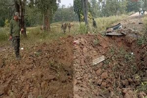 at-least-9-police-dead-after-naxalites-blow-up-police-vehicle-in-chhattisgarhs-bijapur