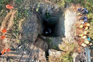 body-of-worker-recovered-from-200-feet-deep-coal-mine-in-assam-9-people-are-still-trapped